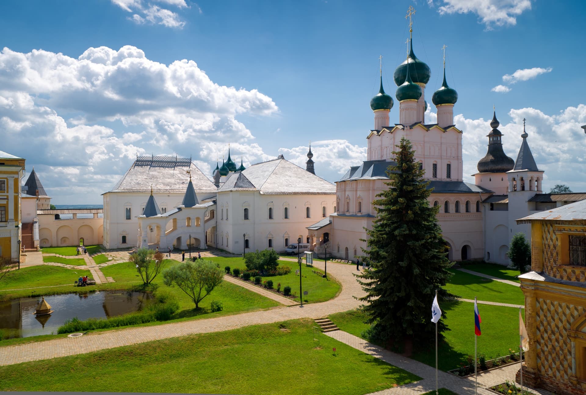 dreamstime rostov le grand kremlin 13
