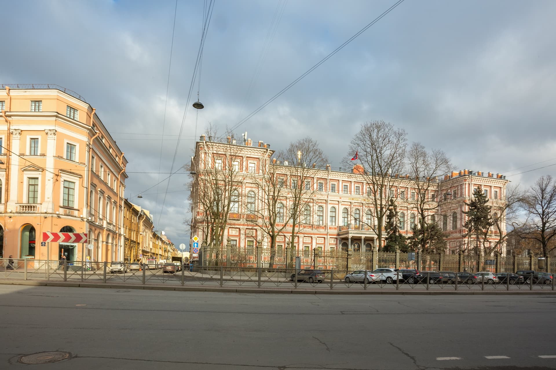 Nikolaevsky Palace
