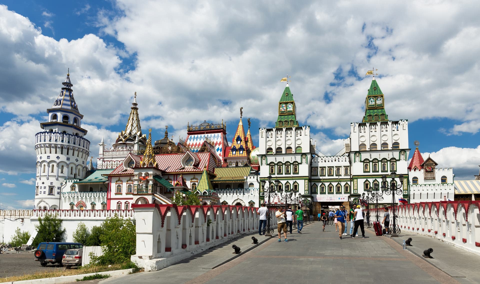 izmaylovsky kremlin traditional russian architecture